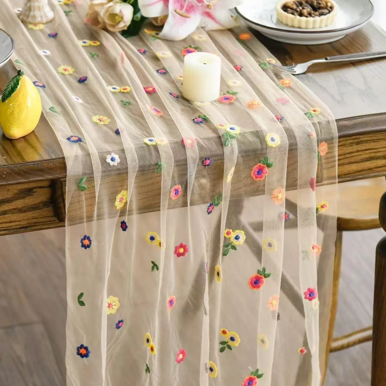 غطاء طاولة مطرز بالزهور الملون - مراجعة Embroidery Daisy Flower وسعره