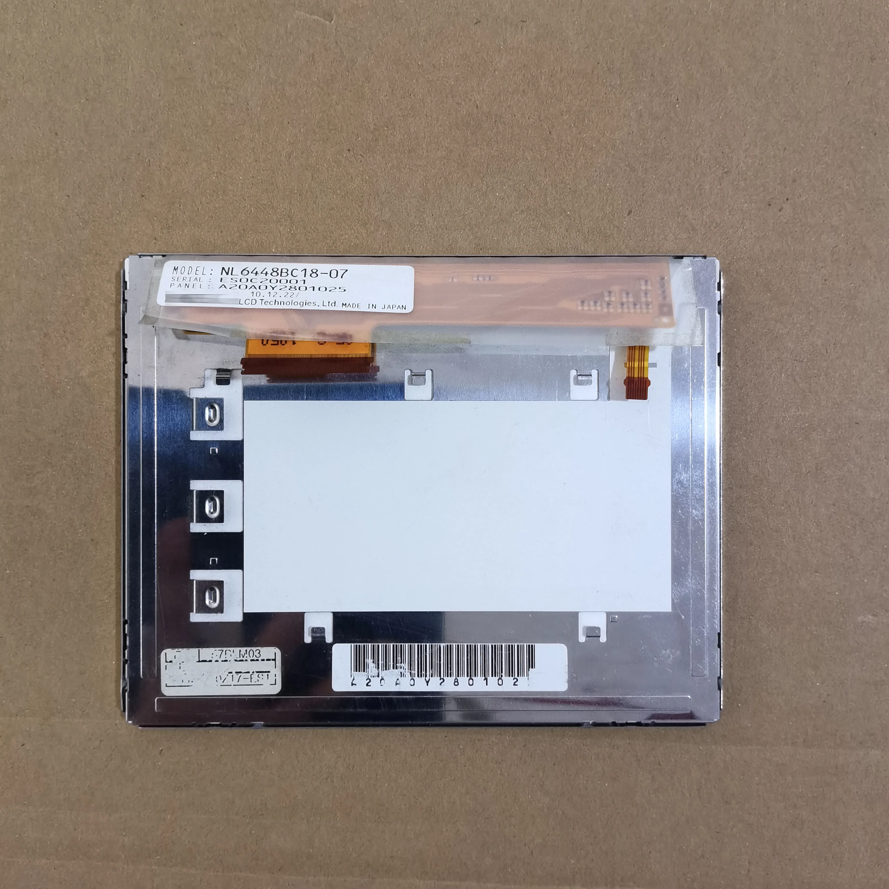 

Original A+5.7 inch LCD display NL6448BC18-07