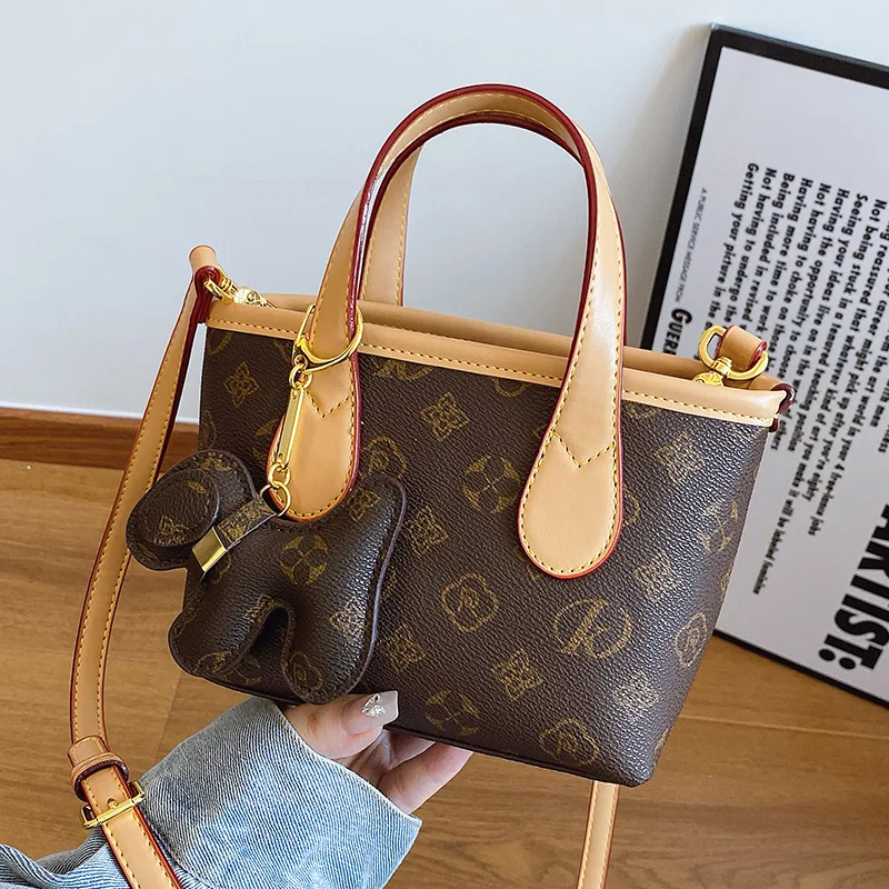 

Большая сумка Niche Market 2025 года, винтажная женская сумка через плечо, ретро-сумка через плечо, богемная сумка «день-ночь», минималистичный топ