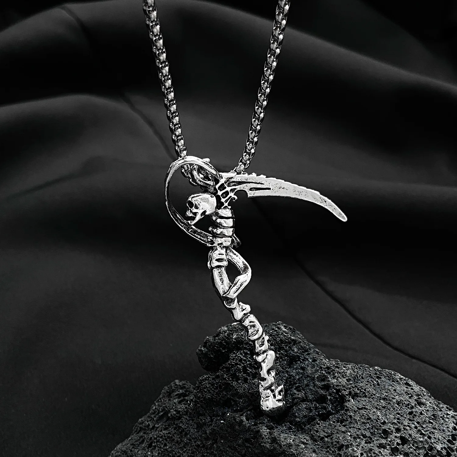 Retro Gothic Grim Reaper Scythe Pendant Hell Death Demon Skull Ghost Necklace for Men Biker Punk Rock Party Jewelry