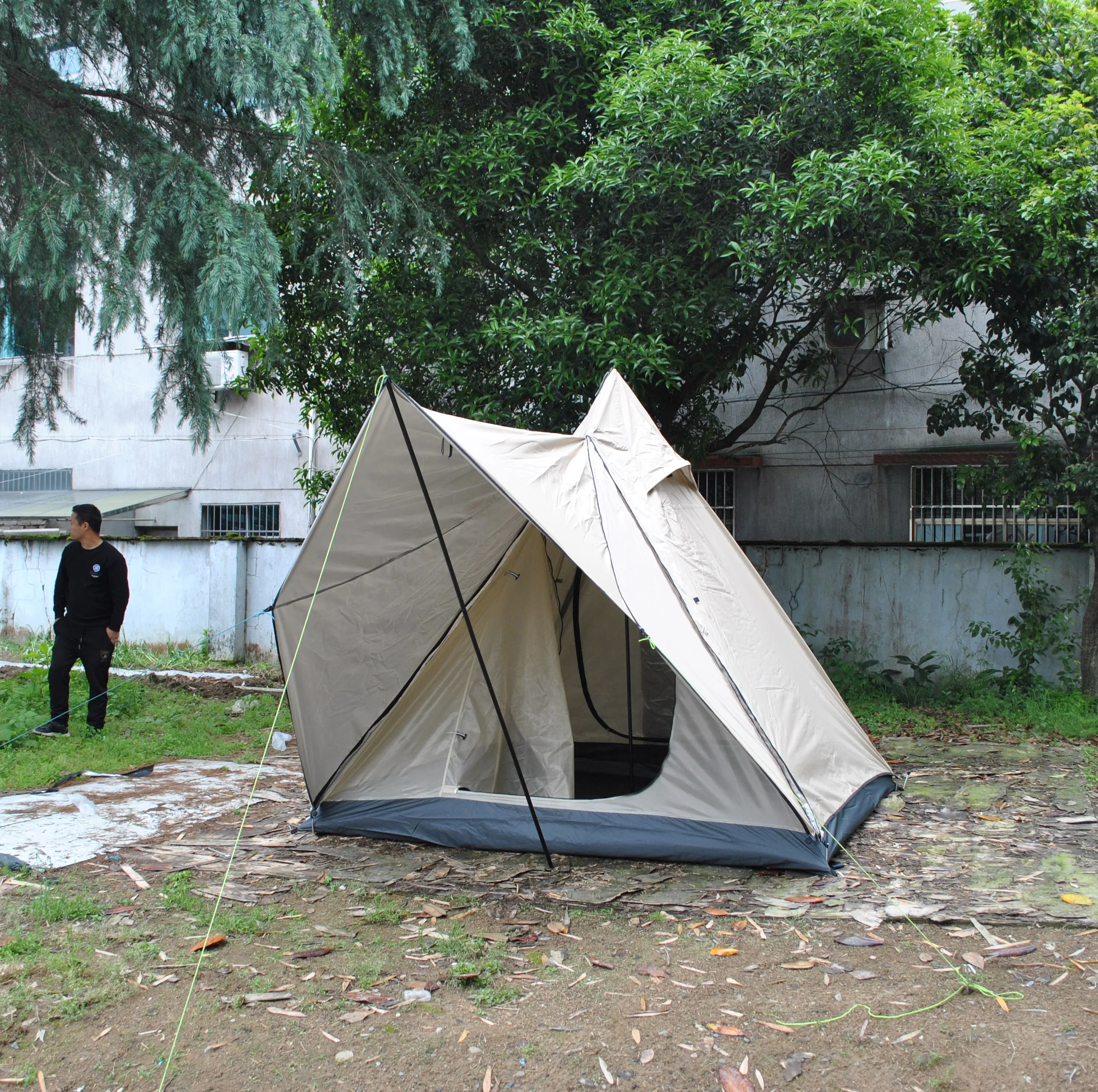 Khaki Family Camping Grande Tipi Impermeable 4 Personas Instant Set Up Doble