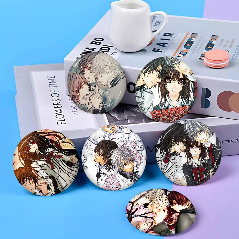 Pin de Botón Creativo de Anime Vampire Knight, Pin de Metal con Icono de Animal, Broche para Solapa, Mochila, Accesorios