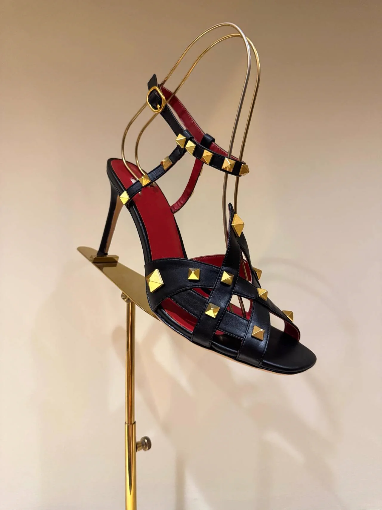 2026Summer Round Headed Rivet Fish Mouth Slim High-heeled Women's Sandals, Fashionable Women's Party Women's Plus Size Sandals