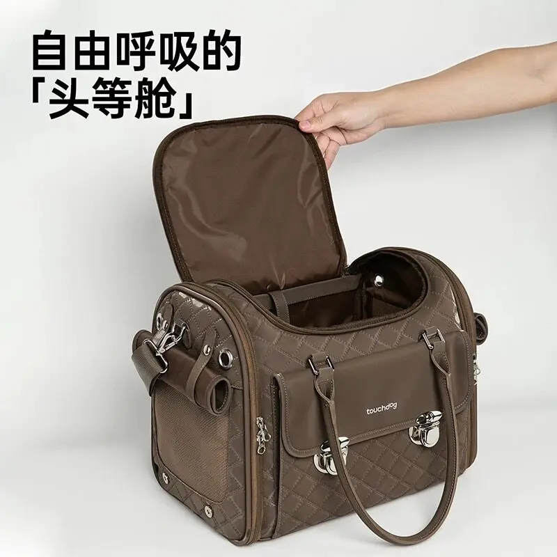 

Pet Air Case Cat Bag Going Out Portable Backpack Dog Air Bag Kitten Boarding Bag