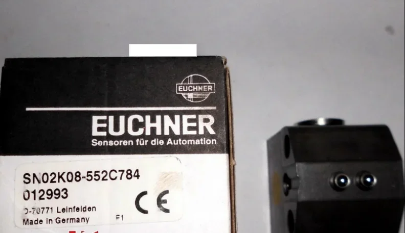 New security switch SN02K08-552C784 NO.012993