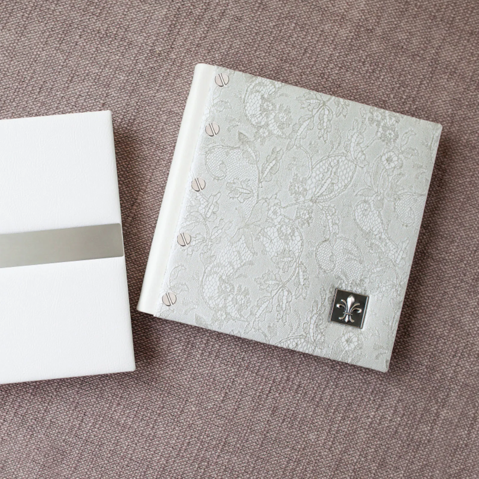 

30Sets Screw Post Metal Binding Screws Rivet Buttons for Scrapbook Album Photo Book DIY Craft Accessories