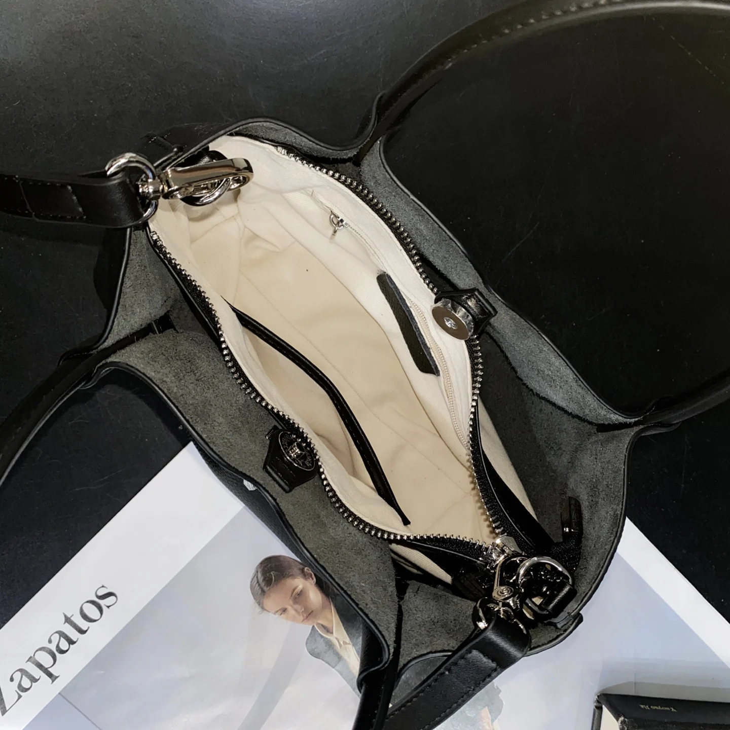 Genuine Litchi Grain Leather Handbag Women's Classic Lock Design Tote Bag Casual Commuter Top Handle Shoulder Crossbody Bag New