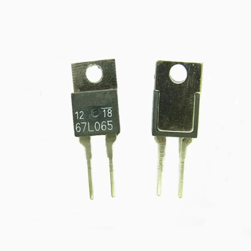 IC nuevo 67L065 1500V 2A TO220