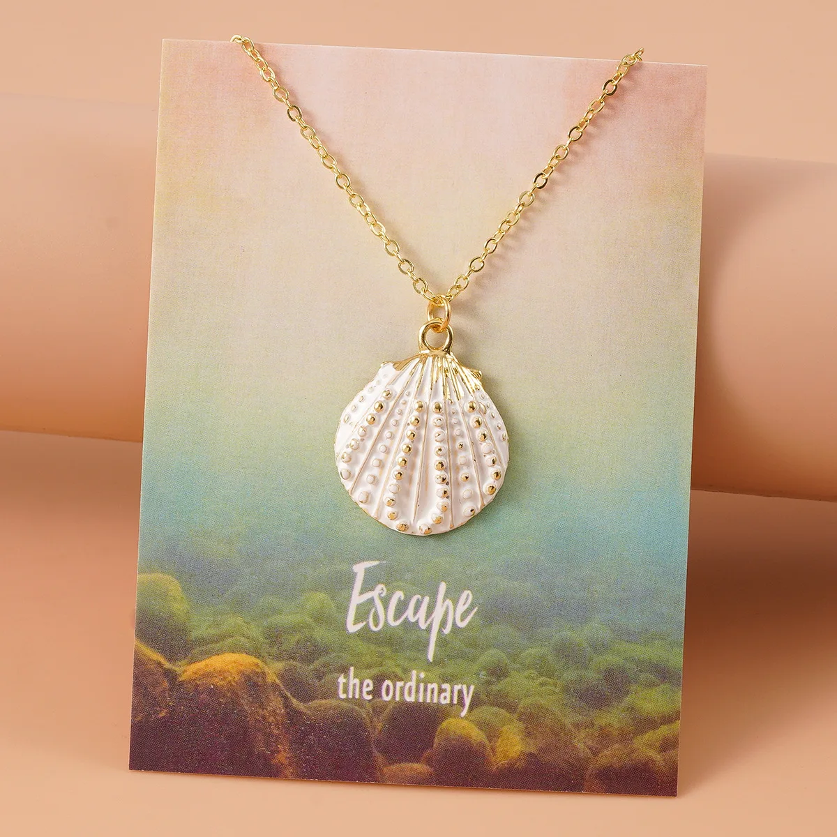 

Trendy Summer Gold color Chain Marine Element White Shell Pendant Necklace For Women Collar Beach Neck Jewelry Valentine GiftS