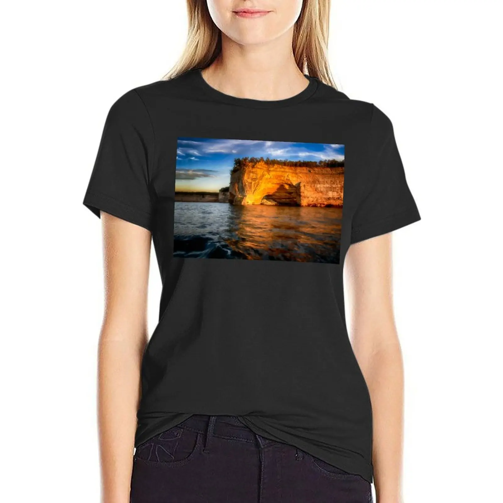 

Pictured Rocks National Lakeshore 2 T-Shirt tees oversized anime clothes sports fans t shirt for Women