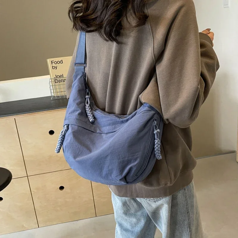 

Simple Women's Nylon Shoulder Bag Large Capacity Hobos Messenger Bags for Girls School Fashion Crossbody Female Casual Handbags