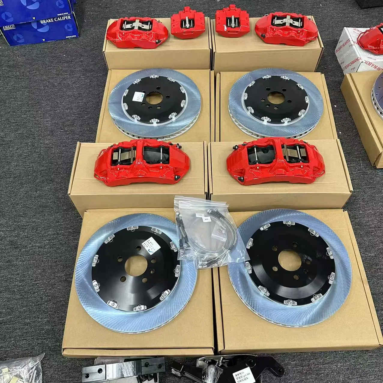 Duże hamulce Kie, przednie tarcze hamulcowe GT6 380mm, tylne tarcze hamulcowe GT4 z EPB 380mm do Alfa Romeo Giulia 2.0T