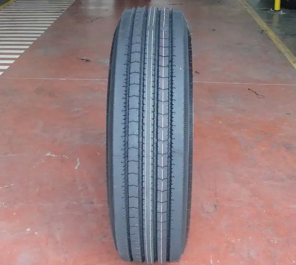 Шины для полугрузовых автомобилей 295/75/22.5 295/75R22.5 11R24.5 11R22.5, шины для грузовых автомобилей на продажу