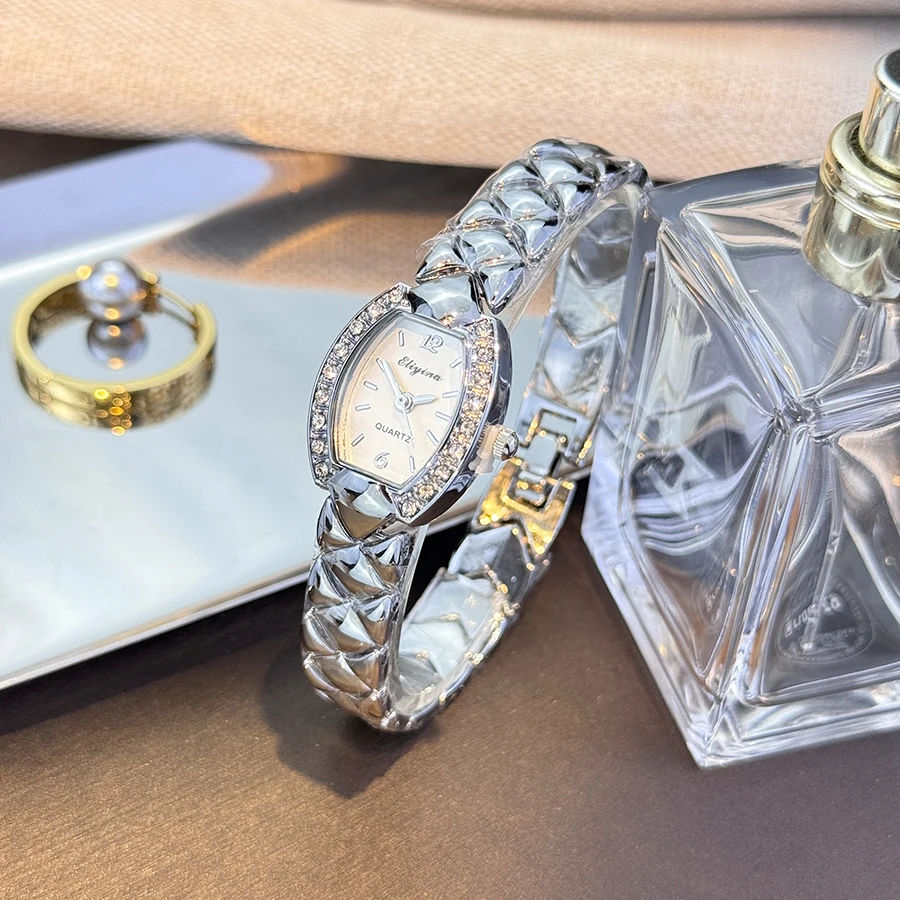 New Fashionable Ladies Bracelet Watch Bucket Shape Quartz Watch Simple Bubble Sensation Rhombus Texture Luxury Light Weight