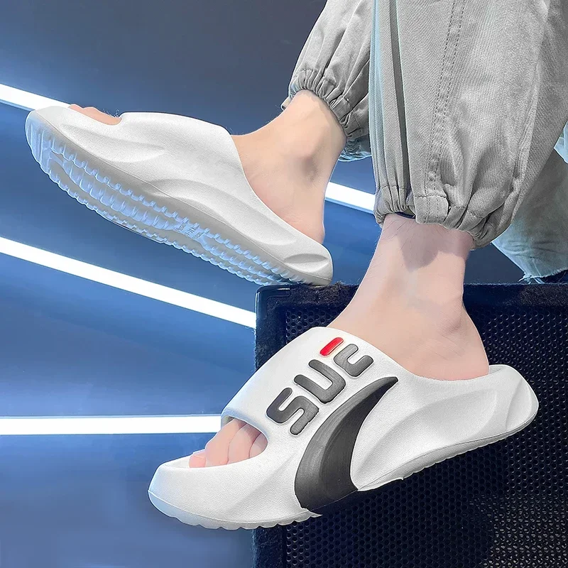 

Летние мужские разноцветные мягкие сверхлегкие повседневные нескользящие пляжные модные и простые домашние тапочки большого размера доступны