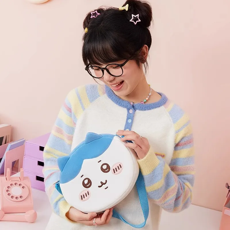 Japanische Animejiyi Plüsch-Umhängetasche Hachiware Usagi Niedliche Schultertasche Weiche Messenger-Tasche für den täglichen Gebrauch Geschenk für Fans – Detail 5