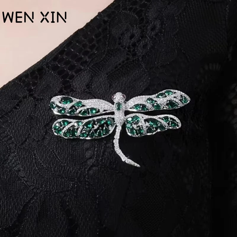 

WENXIN Brand MST S925 925 Sterling Silver Green Dragonfly Brooch Lab Grown Gemstones High Carbon Diamond Brooch Jewelry