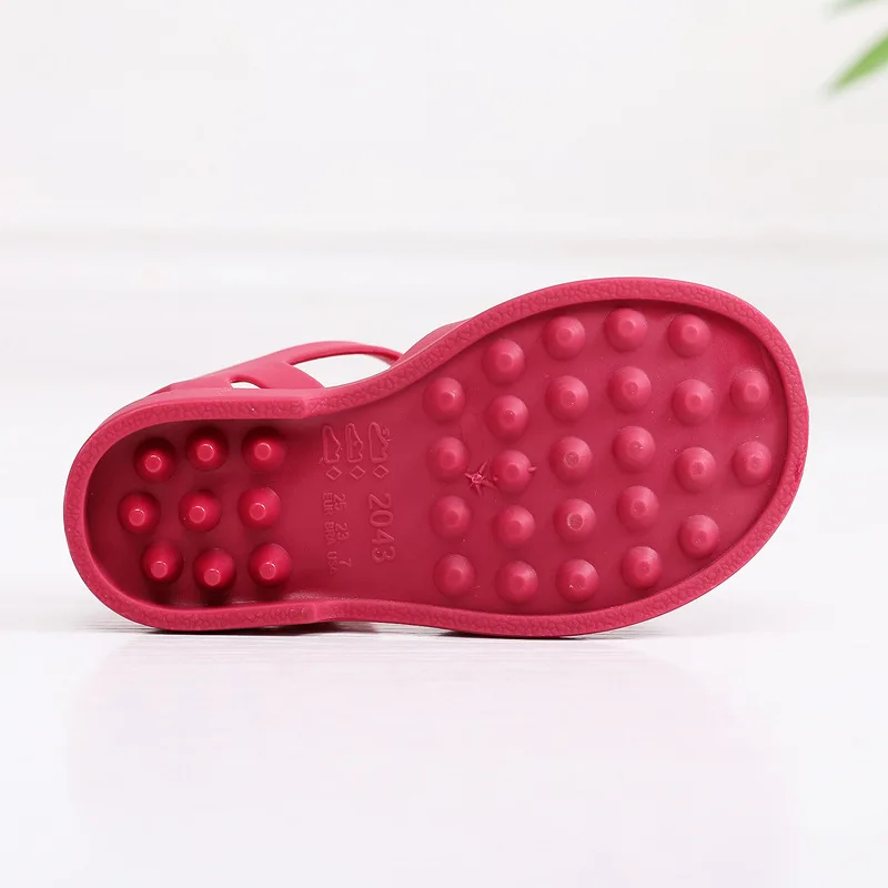 Spring and summer Roman sandals, flat bottomed soft jelly shoes, toe caps for boys and girls, woven straps, beach shoes for chil