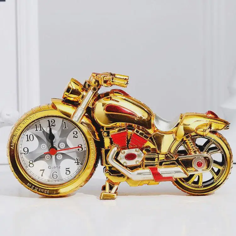 Antique motorcycle alarm clock ornament creative locomotive clock student children's birthday gift plastic pointer clock ornamen