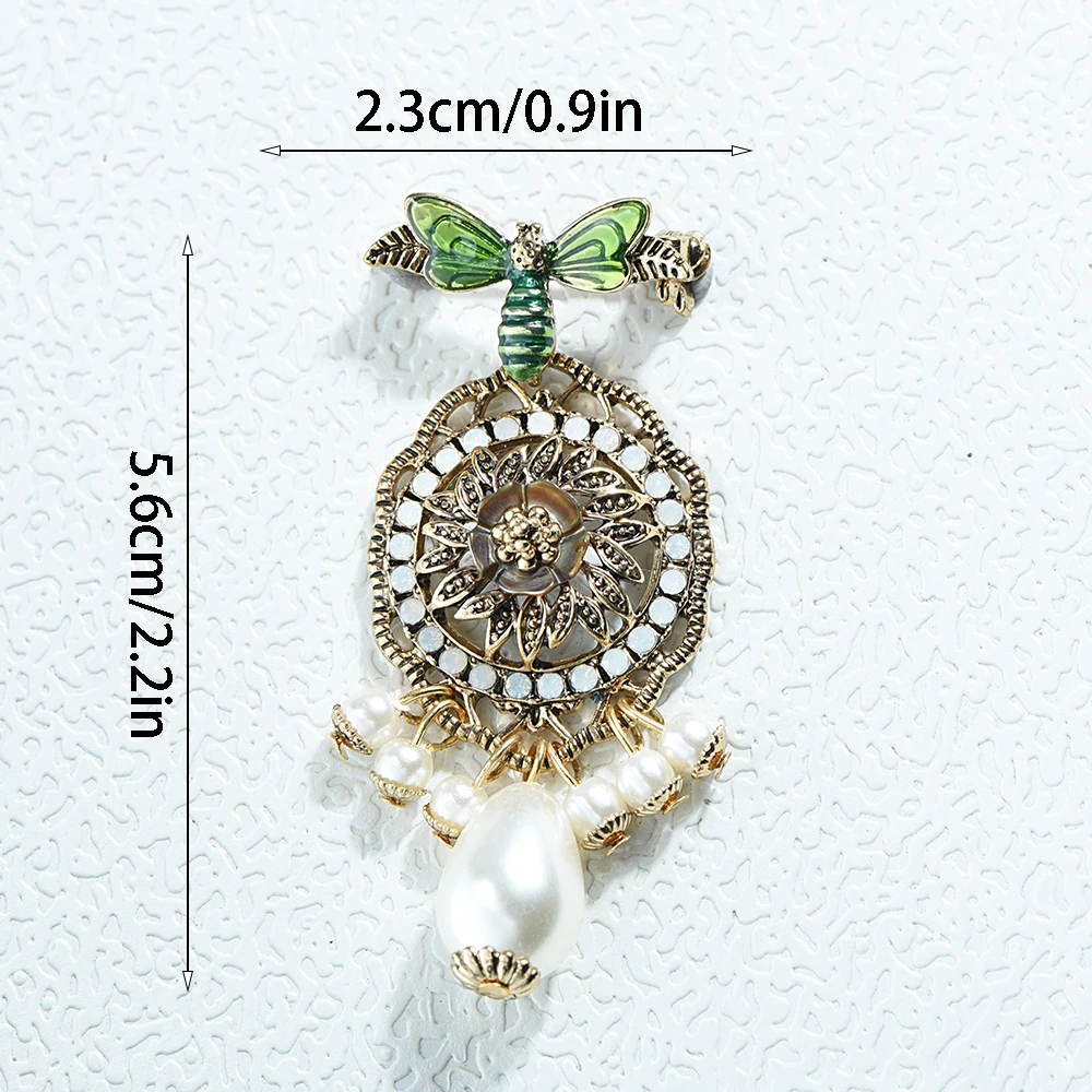 ICEY Vintage Gold Enamel Bee Rhinestones Flower Wreath Pearl Tassel Brooch  New year gift