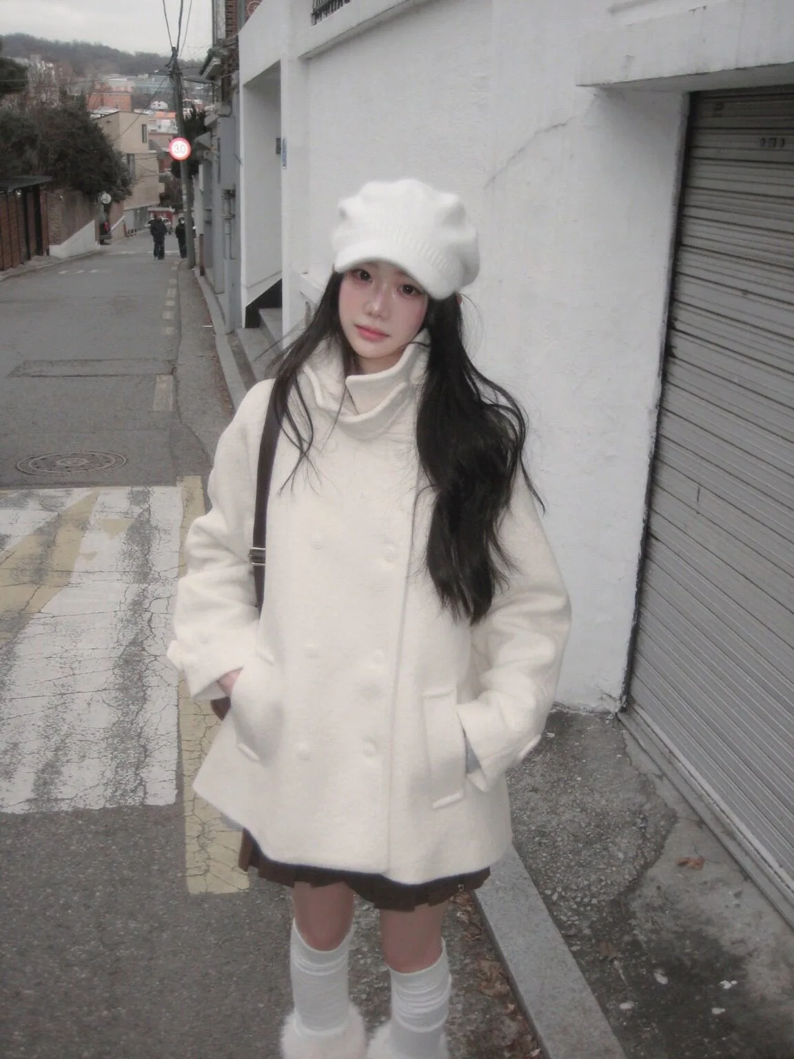 Korean Style Thickened Woolen Coat Women's Autumn Winter New Style Small Size Warm Outerwear Fashionable Casual Inner Wear