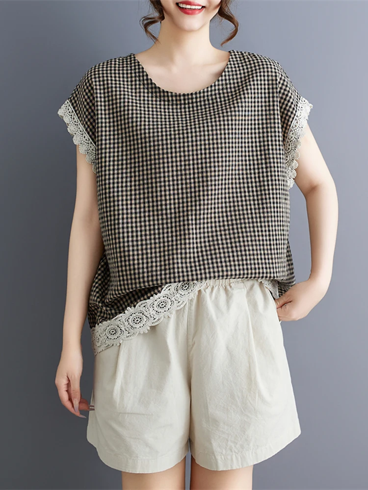

NYFS 2025 New Summer Japan Korean Plaid sleeveless T shirt Fashion big size Women Tops Loose Lace splicing Blusas Camisa Mujer