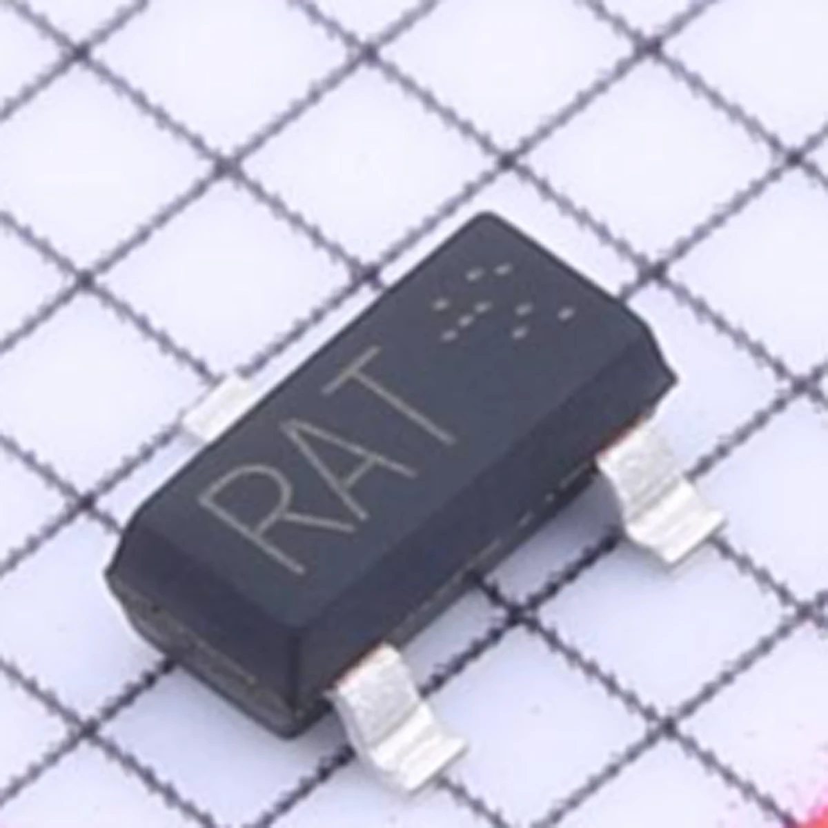 SSTA28MGT116 Marking RAT NEW Original Darlington Tube RAT SOT-23 SOT23-3 SST3 NPN 80V 500@100mA 200mW 300mA Transistor RAT