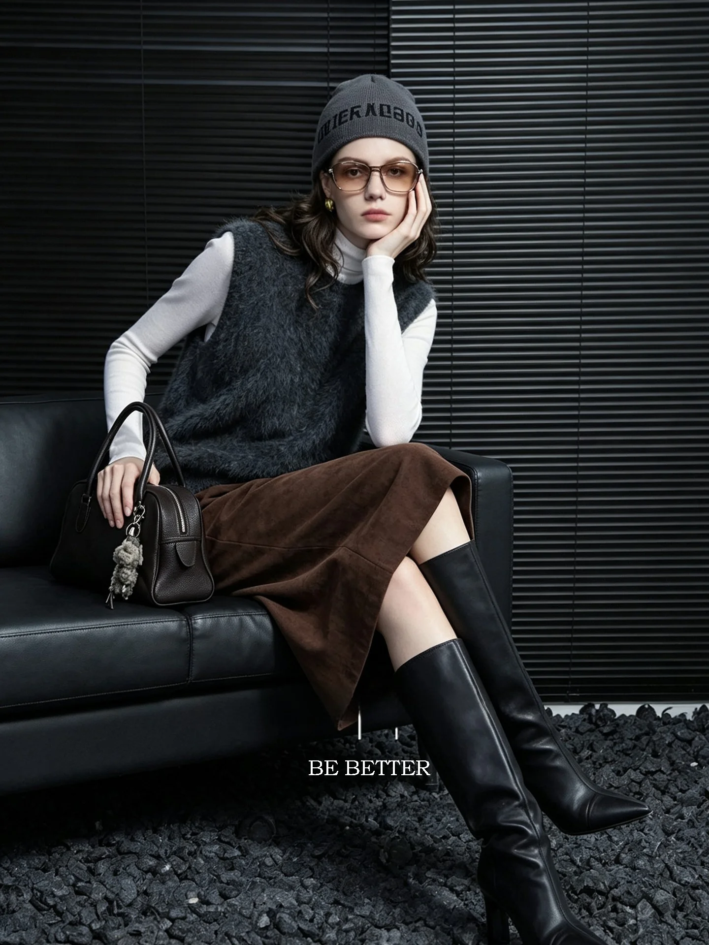 Huaappuw Commuter Suede High Waist Straight Cut Skirt Women's Fashion Autumn New All-Match Skirt for Daily Travel Commuting
