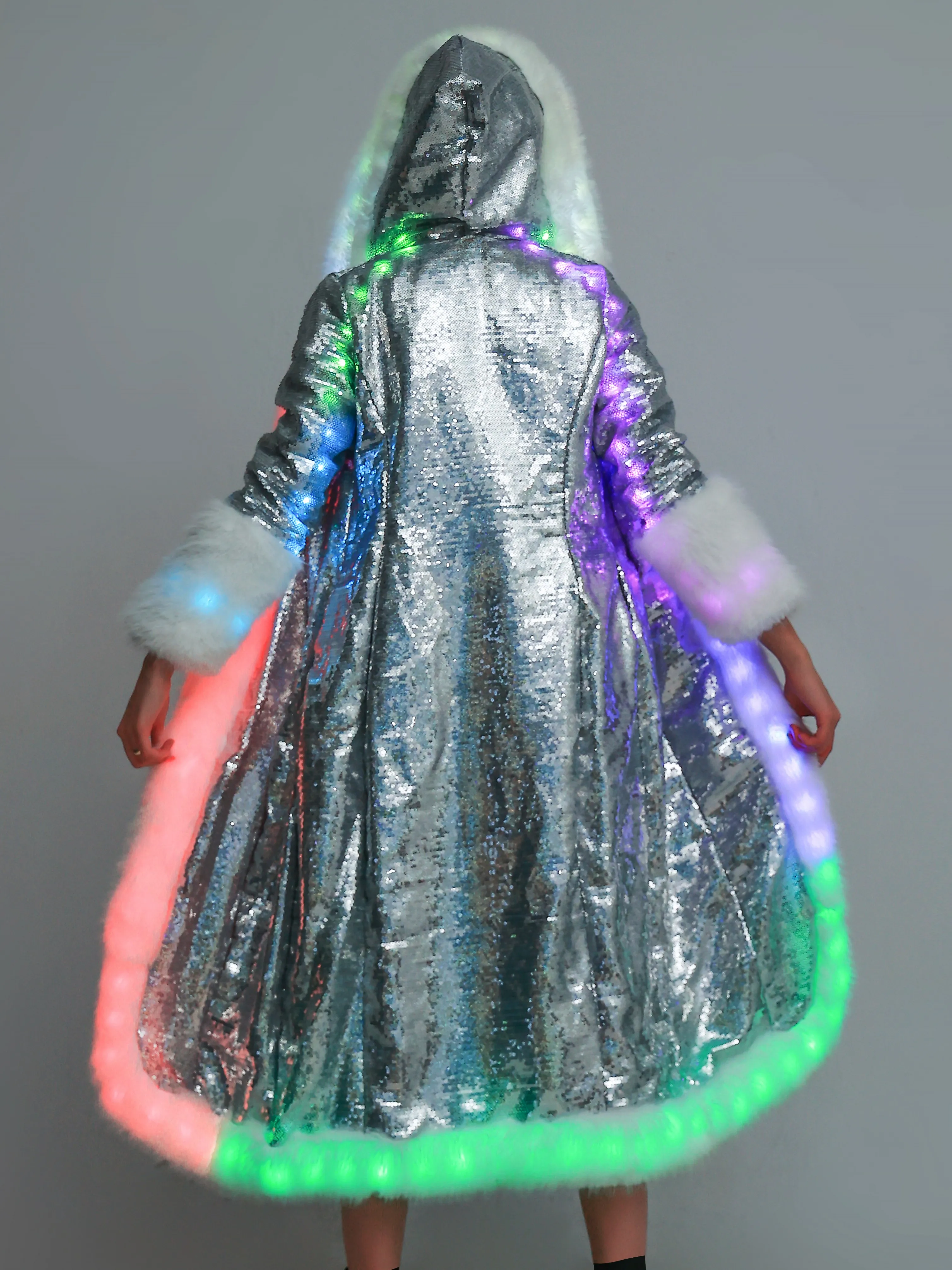 سترة نسائية رائعة ودافئة من الفرو الصناعي بإضاءة LED سترة الهذيان بأكمام طويلة وزر مخفي كاجوال فضفاض وناعم ملابس خارجية شتوية أنيقة