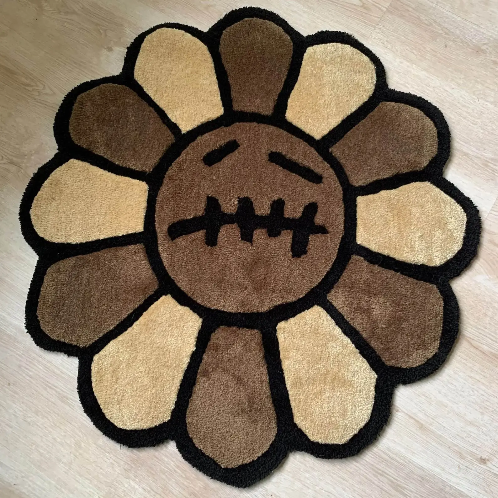 

Flower Inspired Shape Custom Handmade Cartoon Non-slip Digital Printing Process Soft Flannel Living Bed Bathroom Rug Gifts