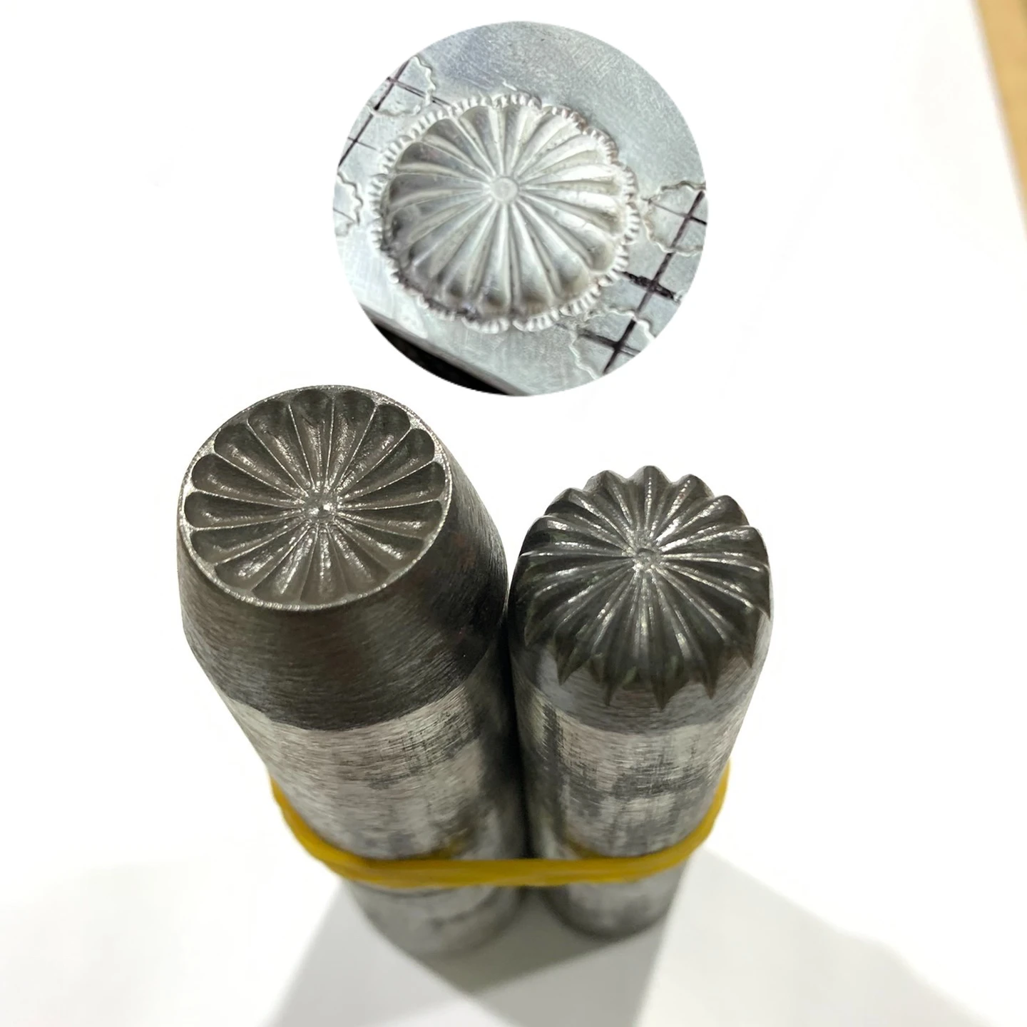 

16-лепестковый цветочный узор, вогнуто-выпуклая ювелирная маркировка, дырокол, индийский стиль Навахо, металлический штамп, серебро, инструменты для рукоделия «сделай сам», штамповка