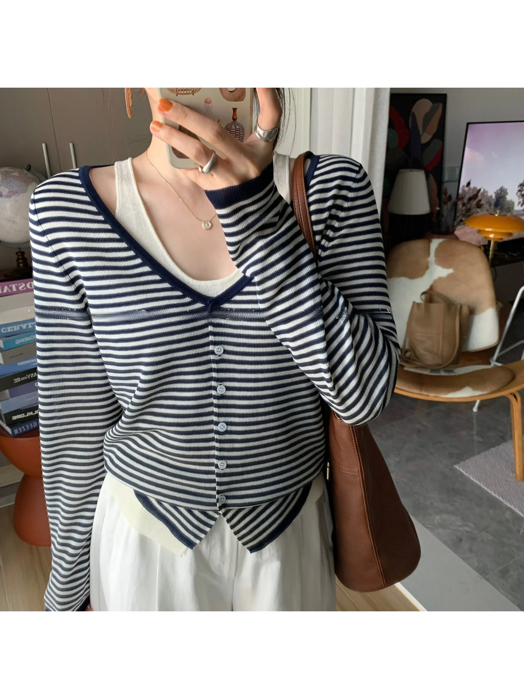 

Женский вязаный топ Miss White Bellflower Spring Korean Sle с полосатым узором, имитация двухслойности, с длинными рукавами, модель 075