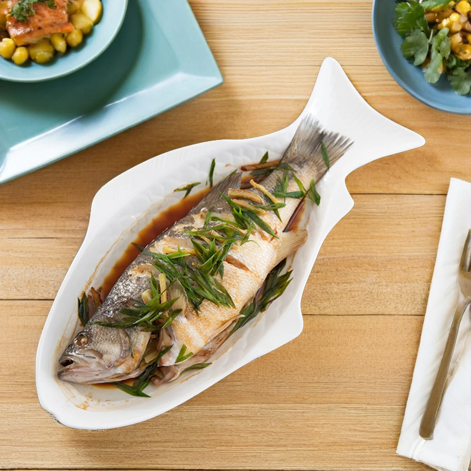 

15 Inch White Creative Ceramic Fish Shaped Dish for Sushi Snack Cake Serving Party Platter Home Restaurant Use Fish Plate