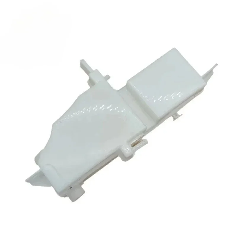 Engine Coolant Expansion Tank 21710-JK000 For Infiniti G25 G37 Q50 FX35 QX70 EX25 QX50 M25 Q70