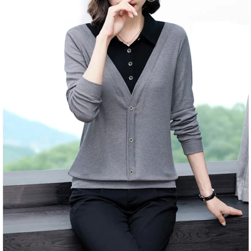 

Women's 2024 Spring and Autumn New Pullover Turndown Collar Spliced Button Fashion Solid Color Loose Long Sleeved T-shirt Tops