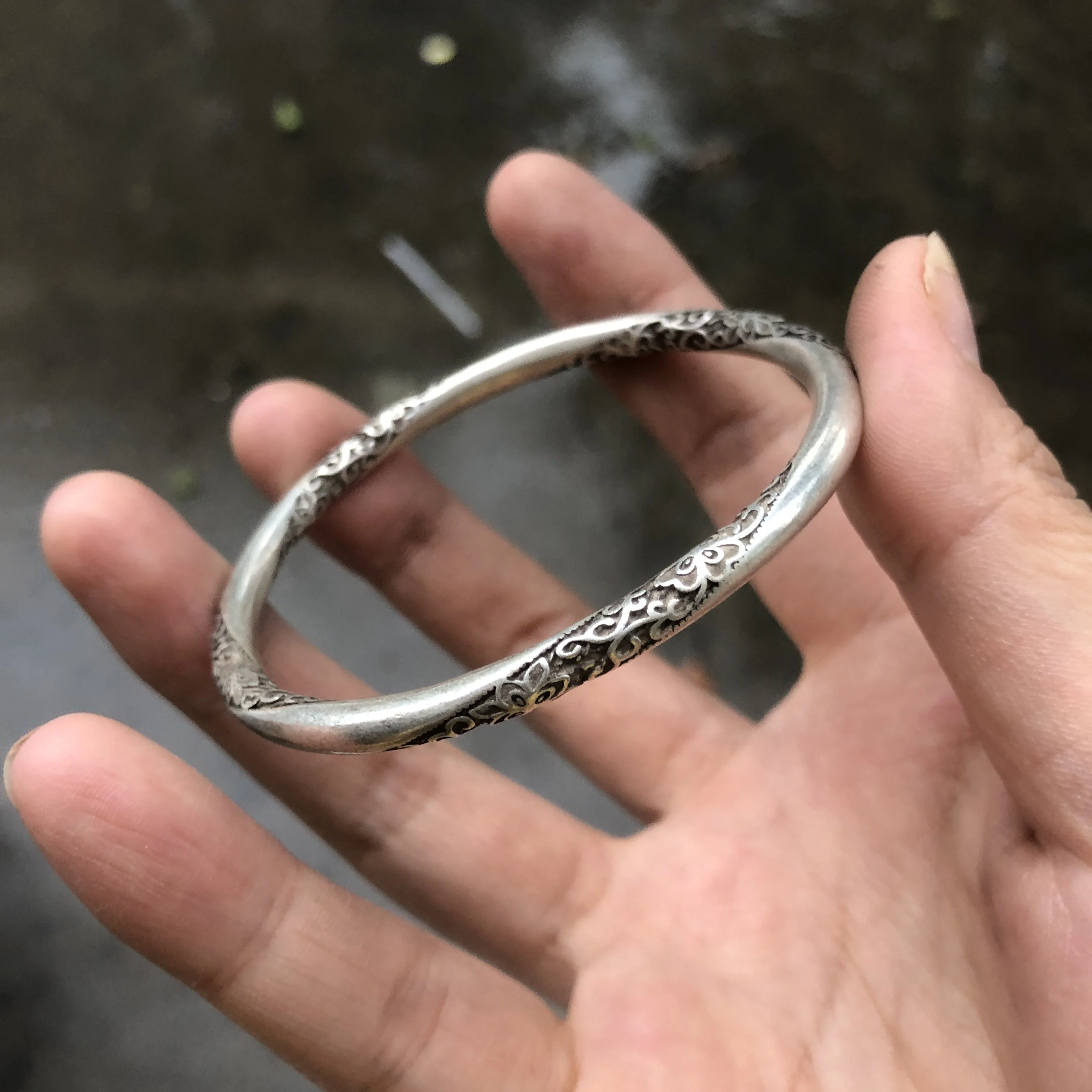 Vintage Tibetan Silver Tone Closed Bangle Bracelet, Full Carved Scroll Floral Pattern Retro Ethnic Round Tube Women Jewelry Gift