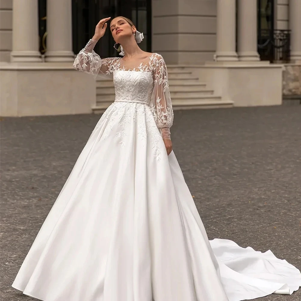 

2024 Classic Wedding Dresses Women Scoop Neck Full Sleeves Bride Satin With Lace Applique Sweep Train A Line Bridal Gowns Custom