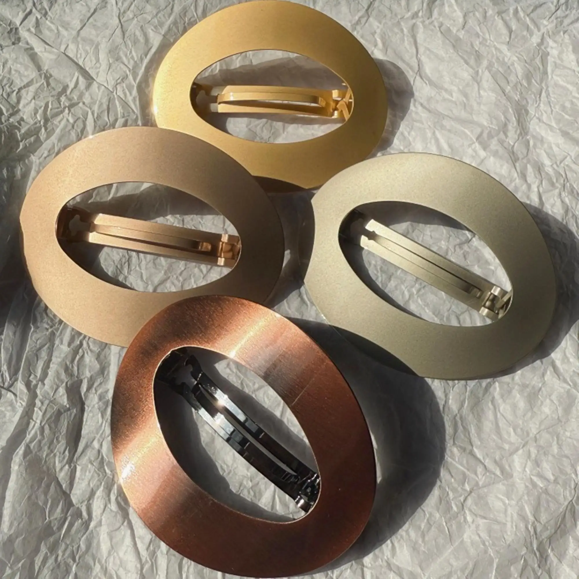 4-pcs-lote-clipe-de-metal-de-temperamento-simples-estilo-retro-versatil-grampo-de-cabelo-de-menina-de-alta-qualidade