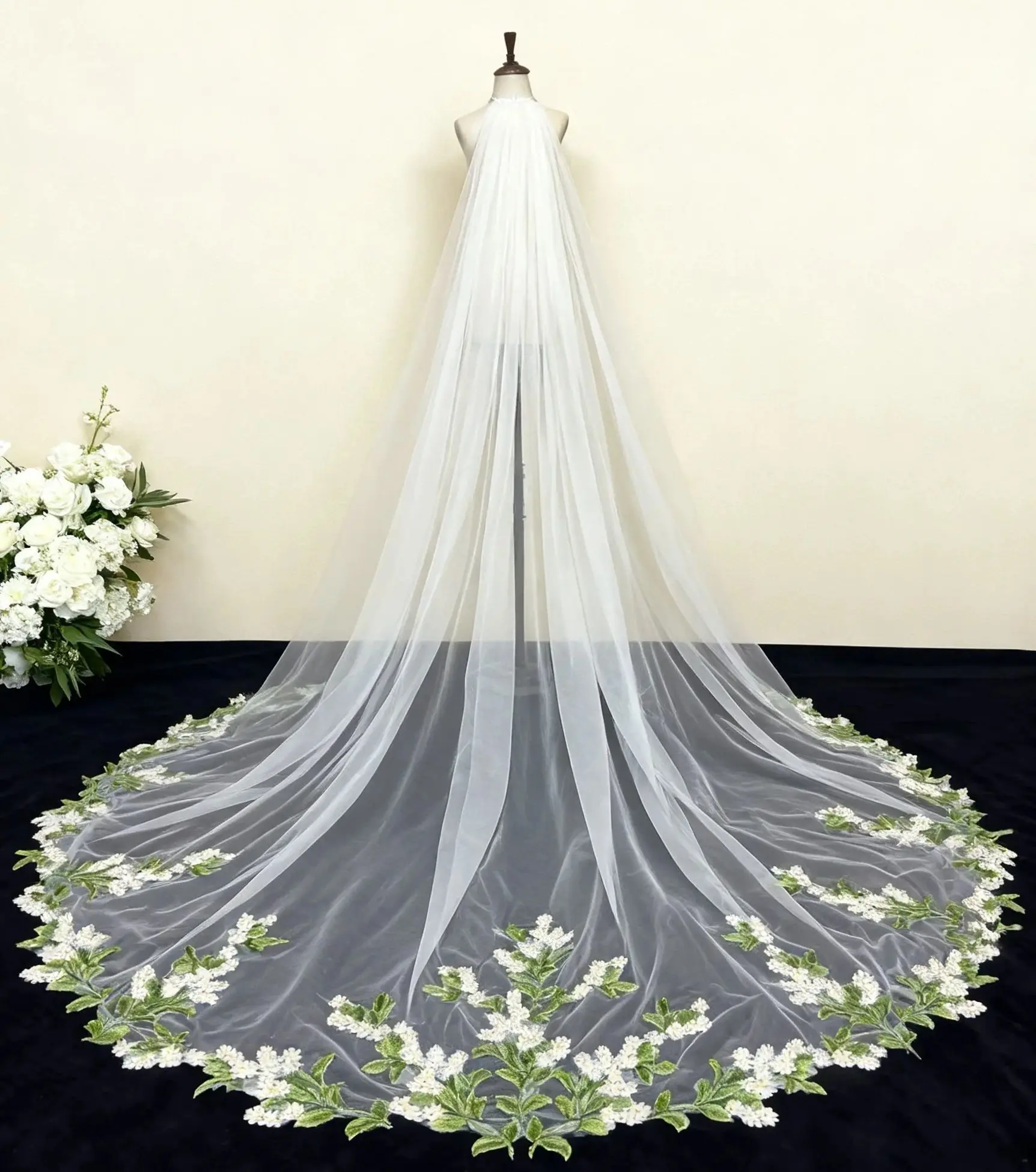 

[Veil&Vow] Роскошная фата в соборе — свадебная фата из прозрачного тюля с 3D-вышивкой белого цветочного и зеленого листа