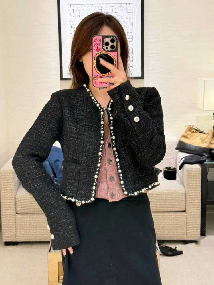 Autumn Fashion Womens Black Tweed Short Jacket Long Sleeve Straight V-Neck Coat Designer Females Pearl Trim Jackets Outerwear