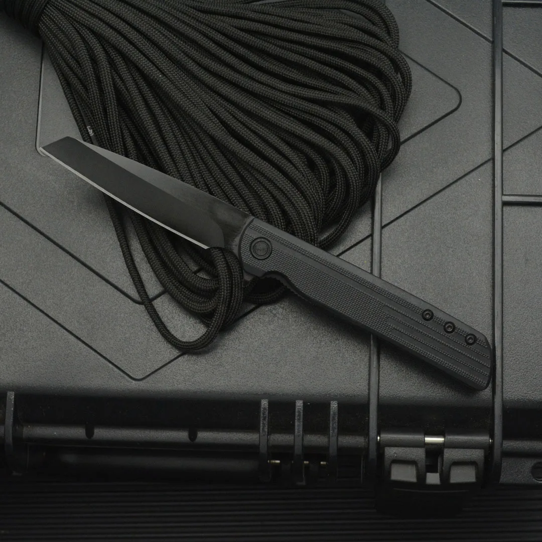 Coltello pieghevole Field Camping Style Edc, con lama in acciaio 8Cr, manico in nylon e fibra di vetro. È un strumento di sopravvivenza essenziale per escursioni, avventure e campeggio, adatto come regalo di Natale, compleanno o Natale per la festa del papà.