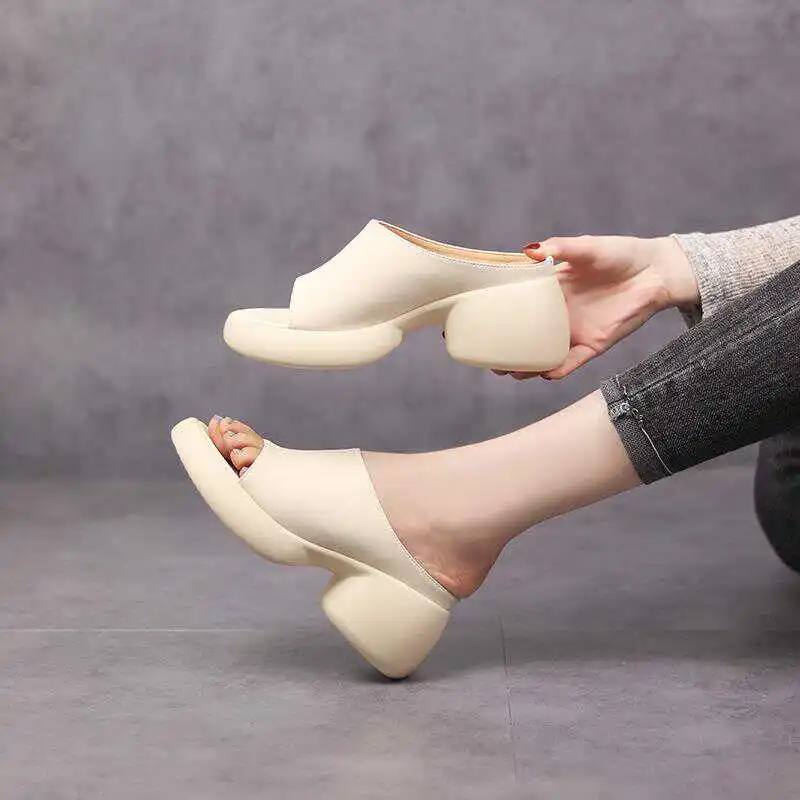 2024 Summer New External Wearing Women\'s Slippers Round Head Solid Color Waterproof Platform Simple Single Shoes for Women