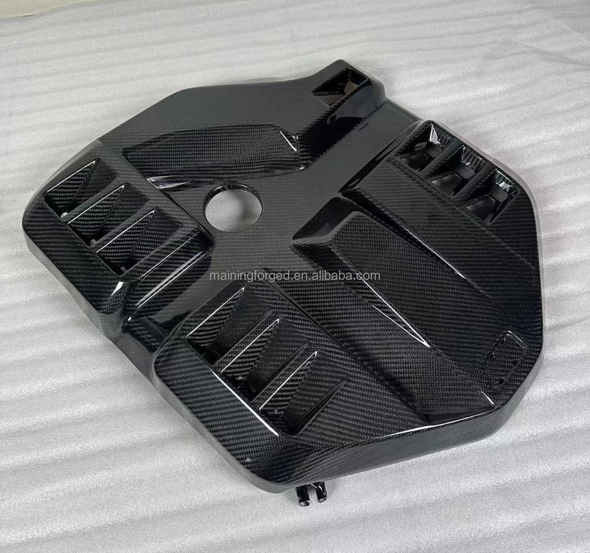 

Carbon Fiber Modified Parts Engine Cover for BMW G80 G82 M3 M4