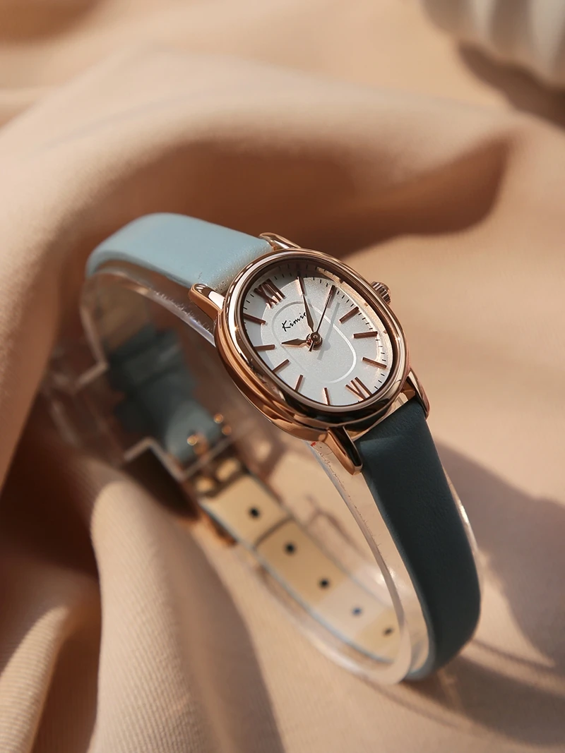 ساعة بحزام جلدي عالي القيمة للنساء تتميز بمينا صغير وأنيق وتصميم بسيط ومكرر. هدية مثالية للسيدات. #2