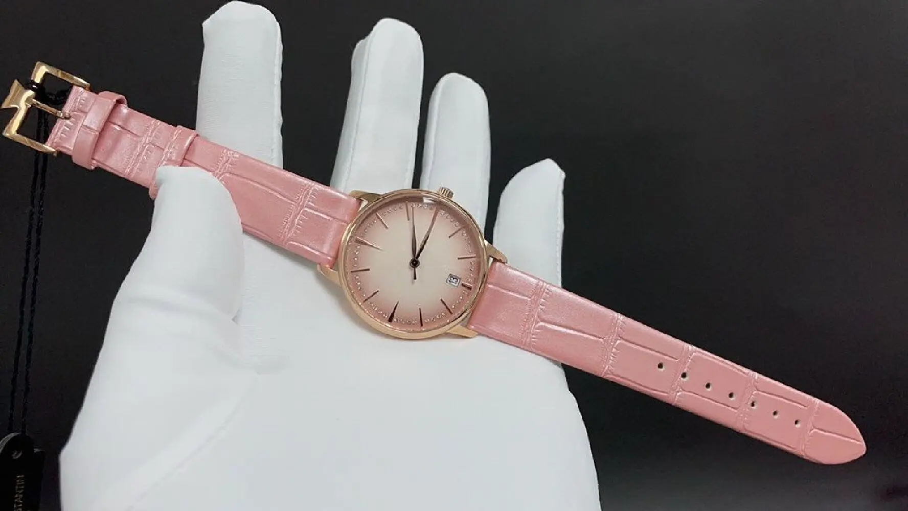 Niche Unique Designer Style Men's Watch Women's Watch Creative Dial Quartz Wrist Watch Alloy Case Waterproof Shock‑Resistant Couple Wristwatch For Dating Party Travel Holiday Gifts