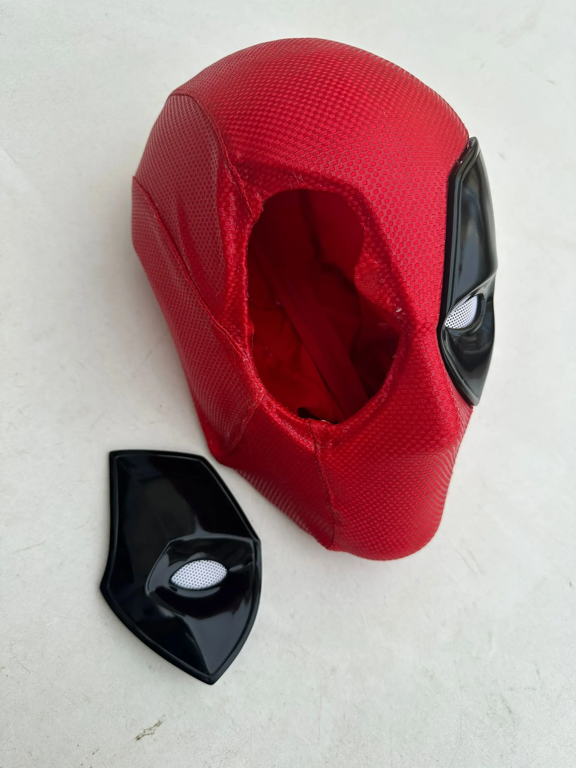 High Quality Deadpool Mask With Magnetic Eyes Wiith Faceshell Deadpool Helmet