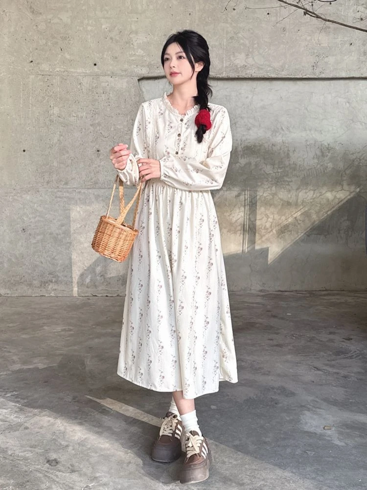 Women Floral Corduroy Dress Sweet Style Spring Autumn Long Sleeve Maxi Dress Round Neck Lace Trim Patchwork Loose Fit Casual