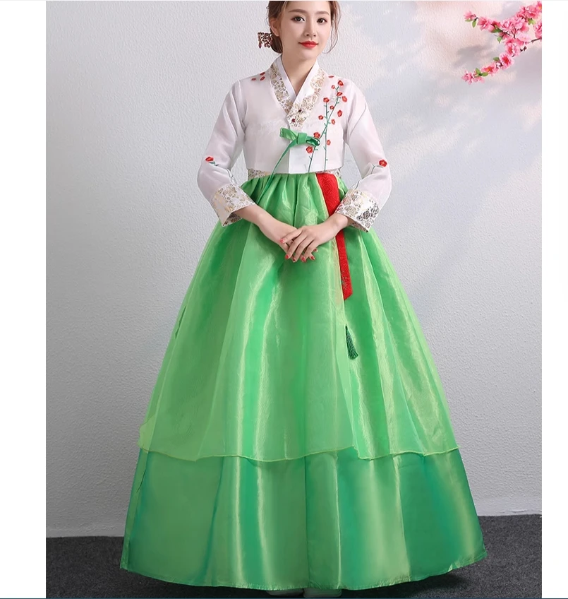 أزياء الرقص الكوري، أزياء الأداء الأقليات العرقية، فساتين الممارسة النسائية، الأزياء القديمة، والفساتين اليوم