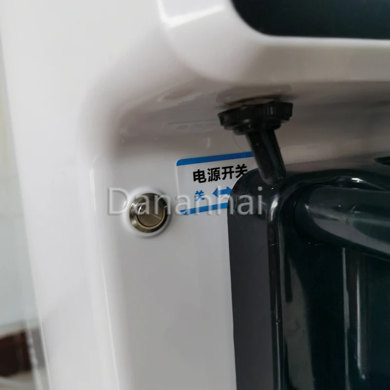 

Small Three Headed Desktop Ice Cream Machine Touch Screen Controlled for Home And Commercial Use Popsicle Maker