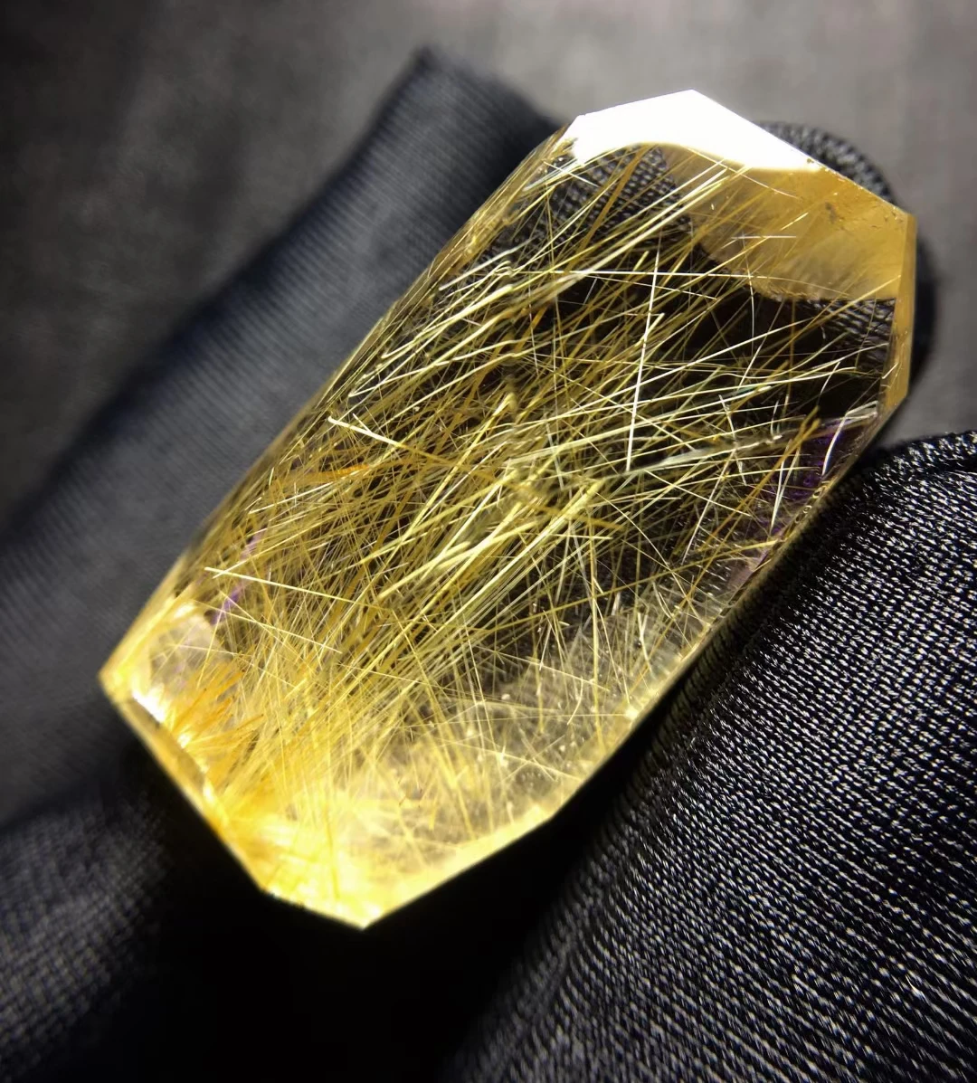 

Natural Gold Rutilated Quartz Pendant Jewelry 31*17*11.7mm Faceted Rectangle Rutilated Quartz Men Women Brazil AAAAAAA